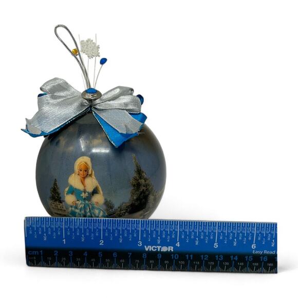 Holiday Barbie Christmas Ornament 3.5" Round Decoupage by Matrix in 1996 Vintage - Picture 10 of 16
